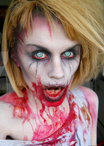 Um zumbi que acabou de sugar sangue